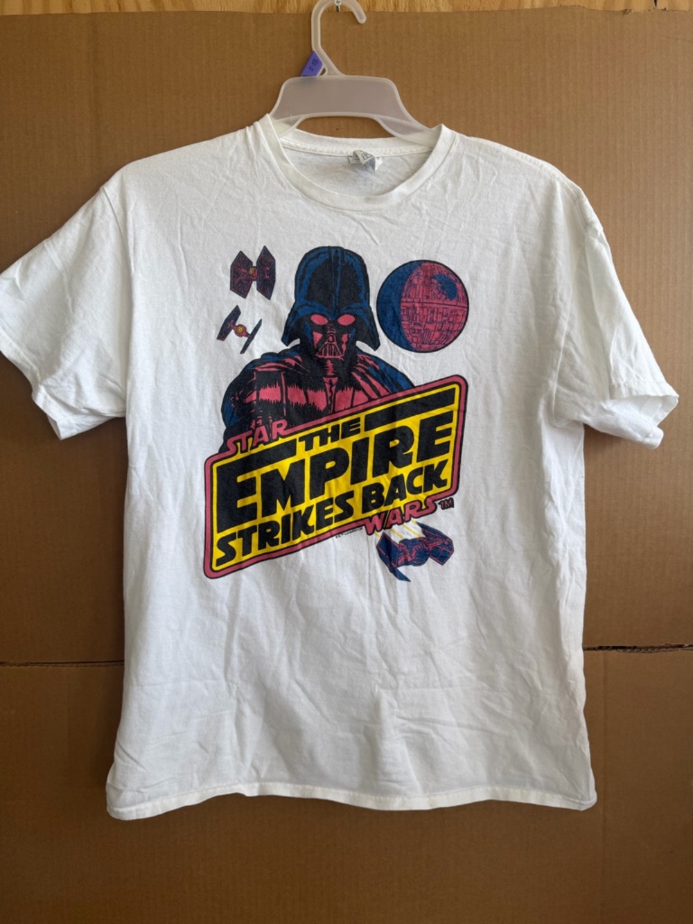 Star Wars Empire Strikes Back T-Shirt - Size Large - Preowned